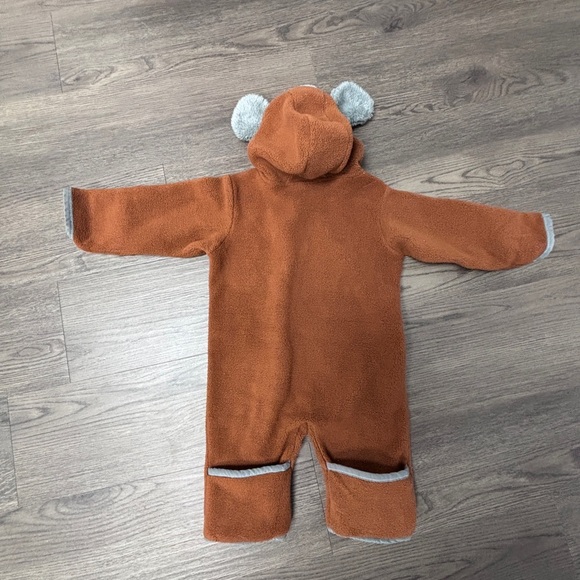 Cloud Islandx1, Gerberx3, Snonook Brown Bear Fleece Onesie, GUC - Picture 5 of 14